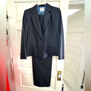 Women’s Blue Pin Stripe Pants Suit never worn